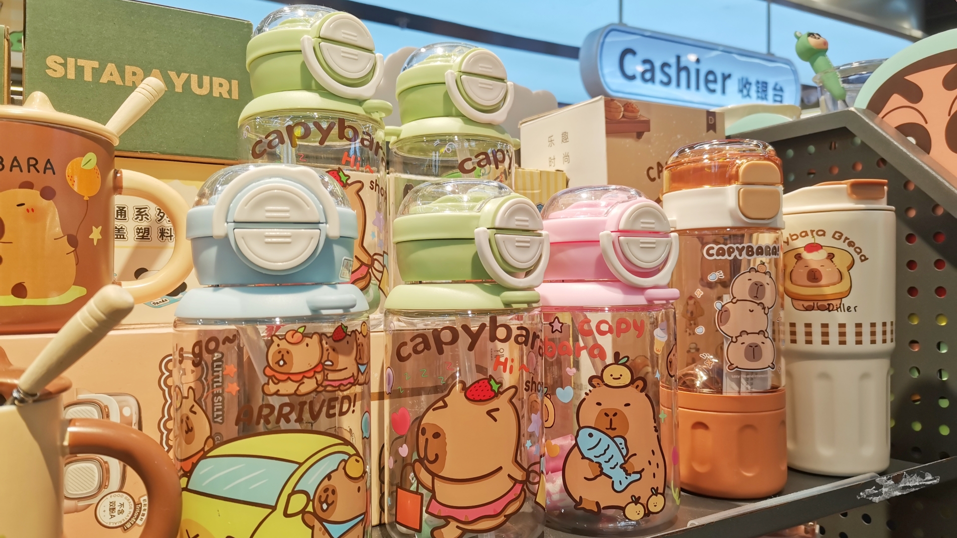 如何评估精品礼品连锁店品牌的供应链管理能力？