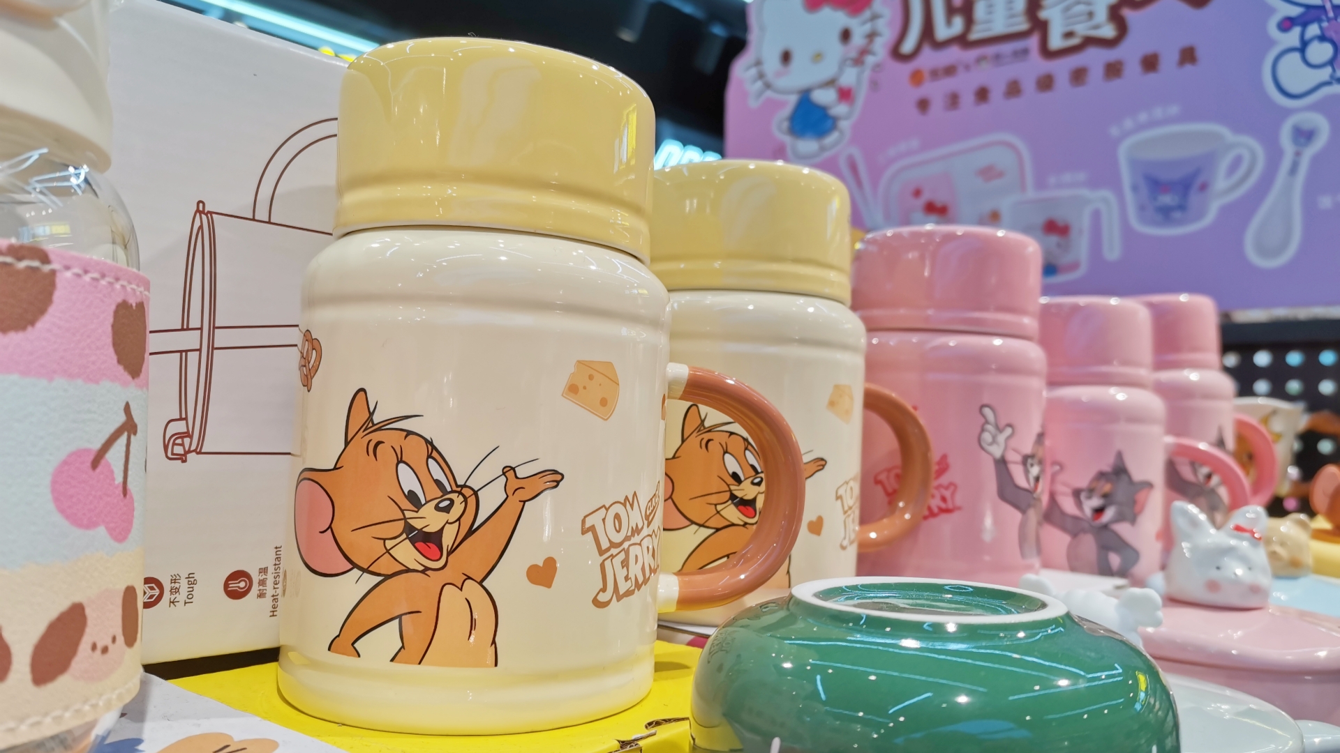 精品礼品连锁店品牌方提供的培训支持服务的质量如何保证？